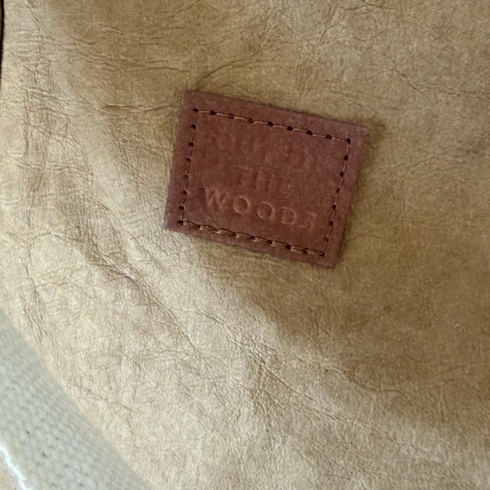 OUT OF THE WOODS Iconic Shopper Sahara color Tote. - Picture 7 of 9